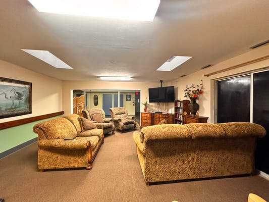 Cozy common area with comfortable seating