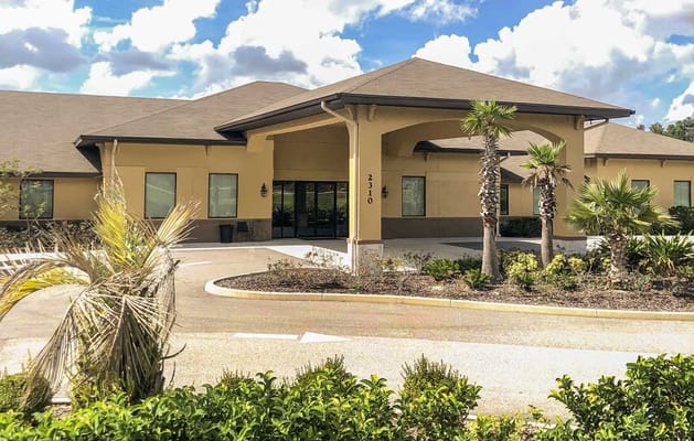 Exterior view of the Gold Choice Deltona facility