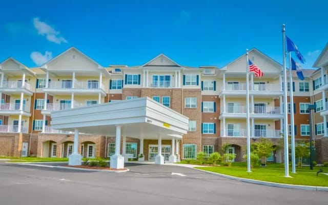 Exterior view of Harmony at Independence senior living facility