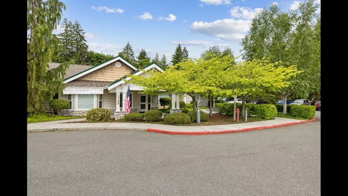 Exterior view of Highland Court Memory Care facility