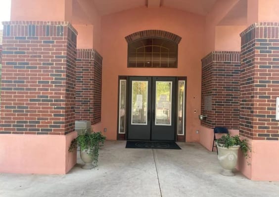 Entrance of Kirkwood Manor Nursing and Rehab Center