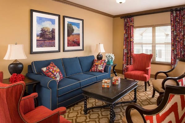 Bright and cozy common area with comfortable seating