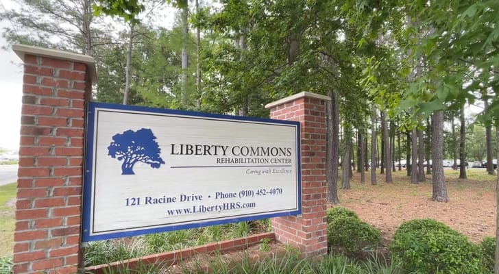 Sign of Liberty Commons Rehabilitation Center at entrance