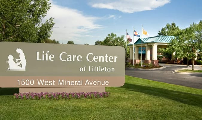 Front view of Life Care Center of Littleton building