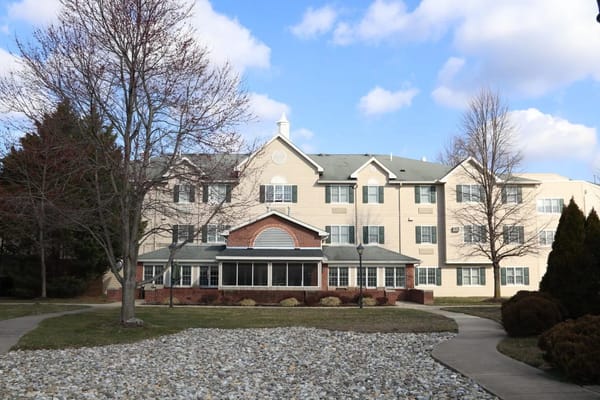 Exterior view of Paramount Senior Living at Newark
