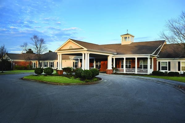Exterior view of Spring Arbor of Wilmington facility