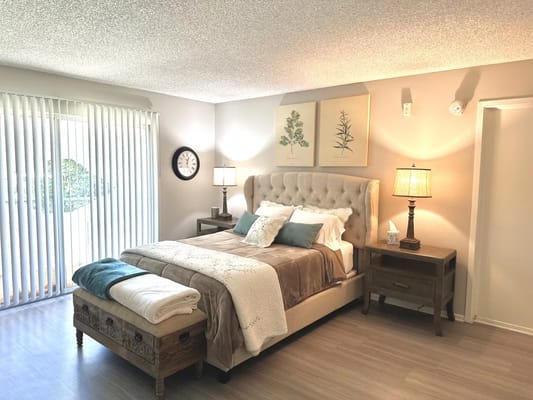 Cozy bedroom in a senior living facility with natural light