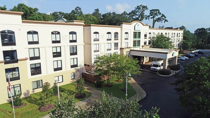 Aerial view of the Tapestry Senior Living facility front entrance