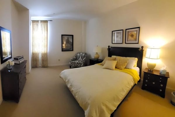 A cozy bedroom in the senior living facility