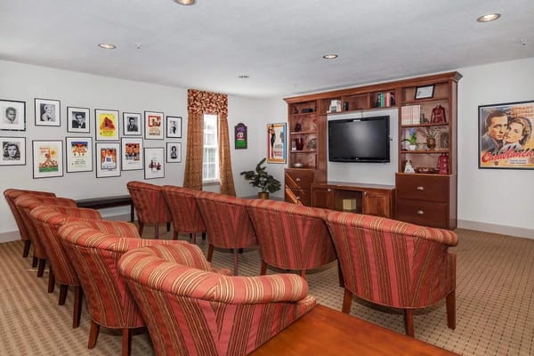 Cozy common area with seating and entertainment options