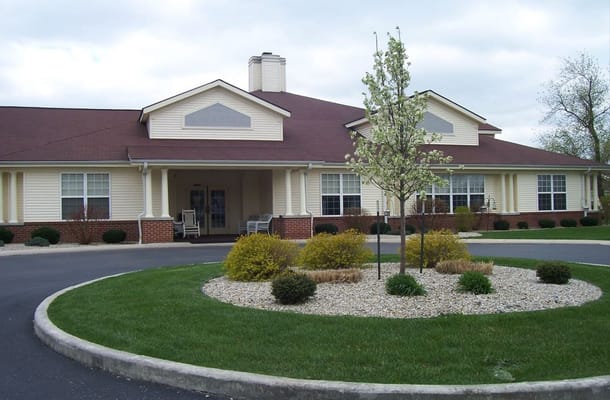 Exterior view of Heritage Assisted Living Yorktown