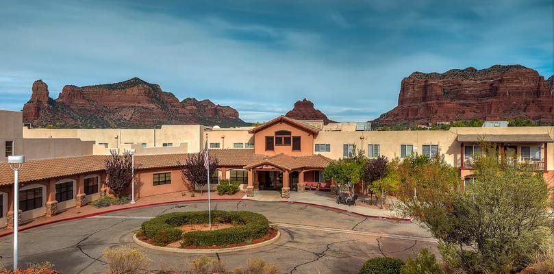Exterior view of Sedona Winds surrounded by mountains