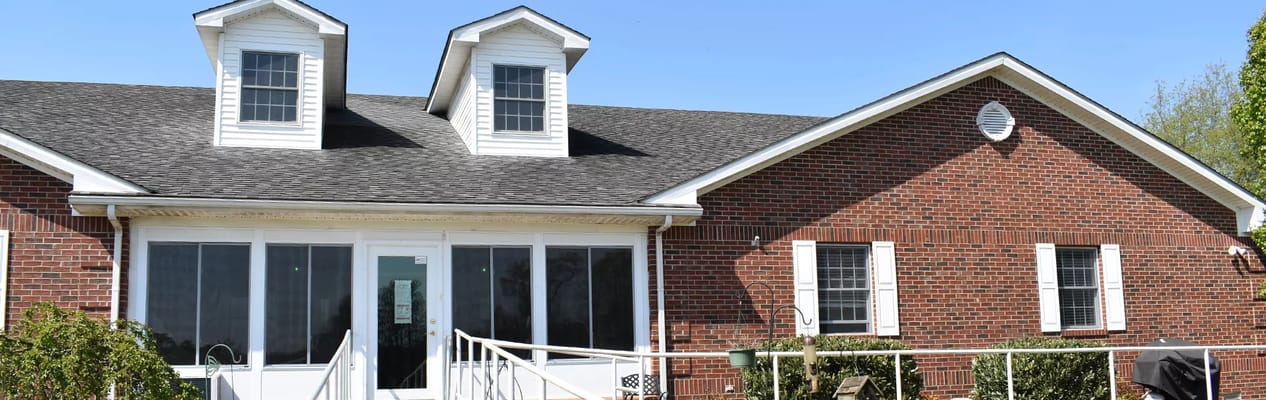 Exterior view of Hometown Manor Assisted Living Community