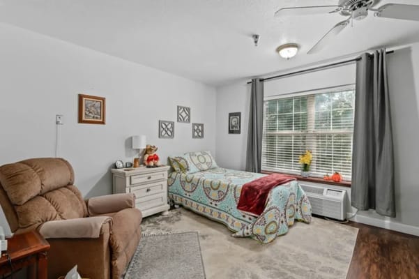 Carriage House Assisted Living of Denton