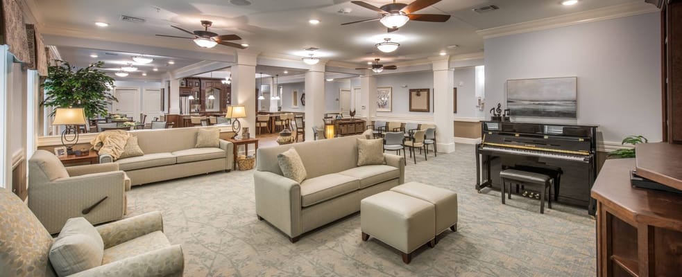 Cozy common area with comfortable seating