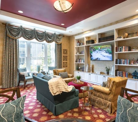 Warm and inviting common area with comfortable seating