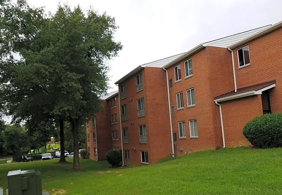 Brick building exterior of Victory Brookside senior living facility