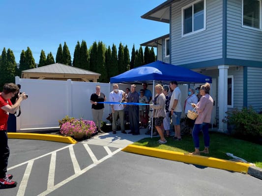 Ribbon-cutting ceremony at Chehalis West Assisted Living Center