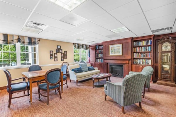 Bentley Commons at Paragon Village