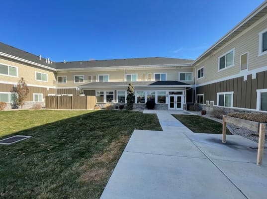 Exterior view of Riverway Assisted Living building