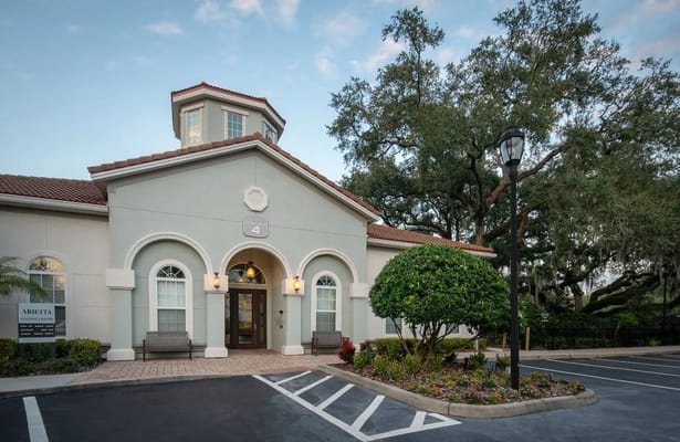 Exterior view of the Arietta Leasing Center.