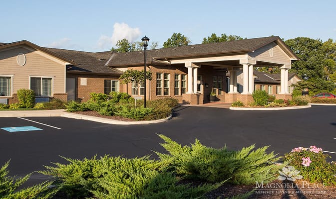 Entrance view of Magnolia Place Assisted Living facility