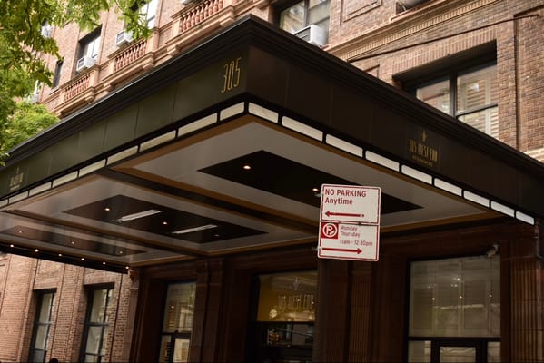 Entrance of 305 West End Assisted Living facility