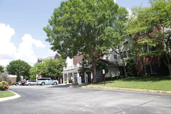 Exterior view of Brookdale Belle Meade with a vehicle