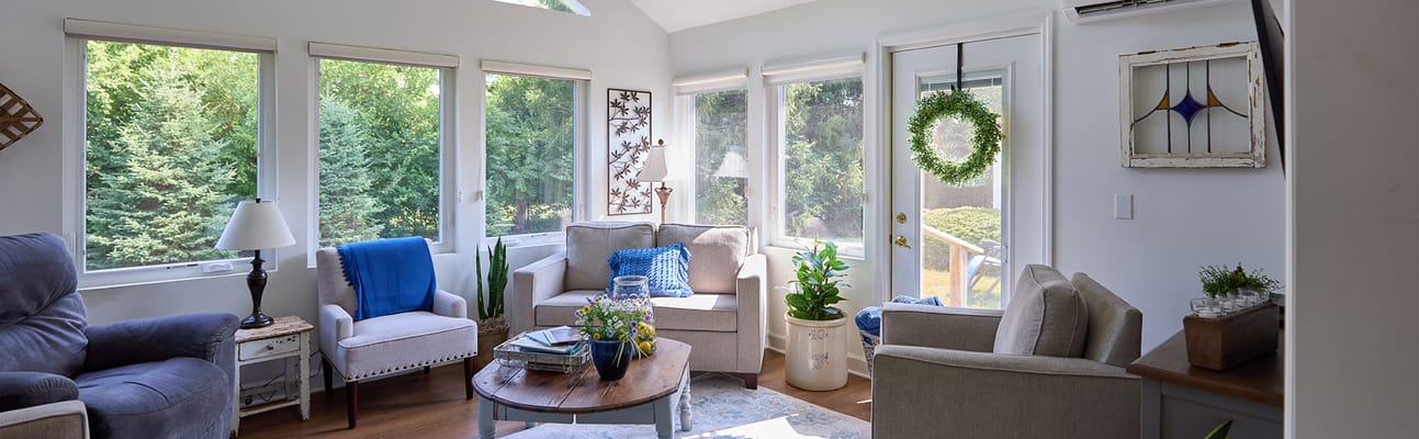 Bright and welcoming common area with comfortable seating