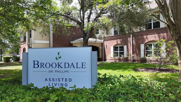 Exterior view of Brookdale Dr. Phillips facility sign