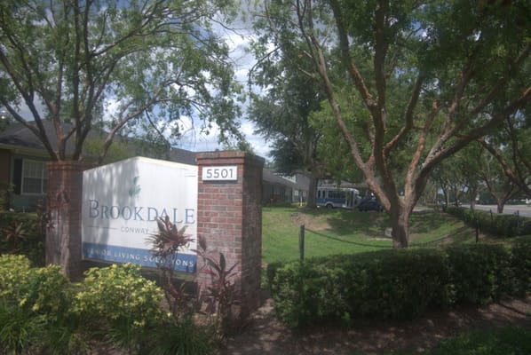 Exterior sign of Brookdale Conway facility