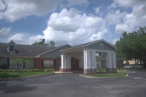 Exterior view of the Brookdale Conway building entrance