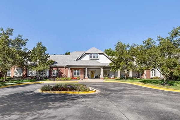 Exterior view of Brookdale Leawood State Line facility