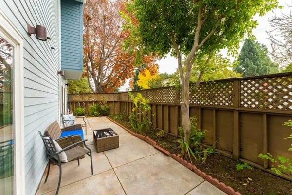 Crescent Oaks Memory Care