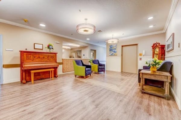 Crescent Oaks Memory Care