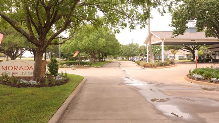 Entrance to Morada Cy-Fair with landscaped pathway