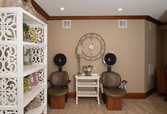 Comfortable seating area in a resident common space