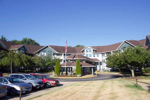Exterior view of the Holiday Virginian entrance