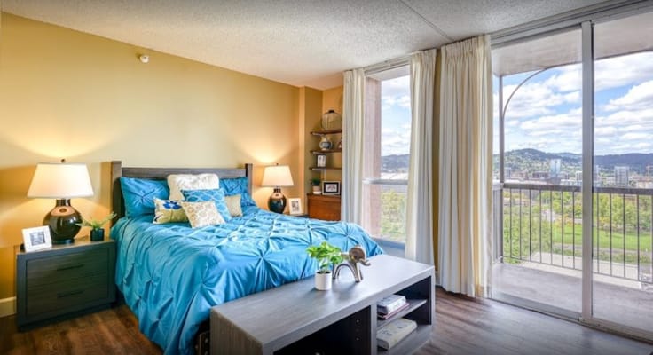 Bright, airy resident room with a view