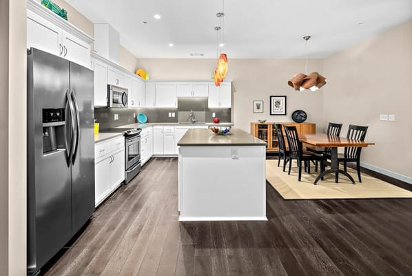 Bright and modern kitchen space in the facility