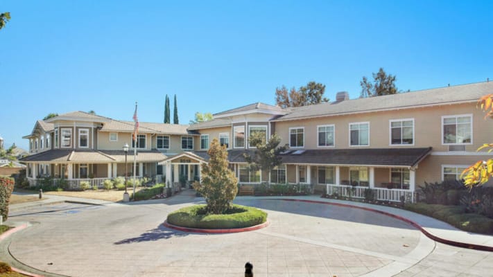 Front exterior of Ivy Park at Alta Loma showcasing the building and landscaping.