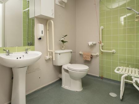 Farnham Common House