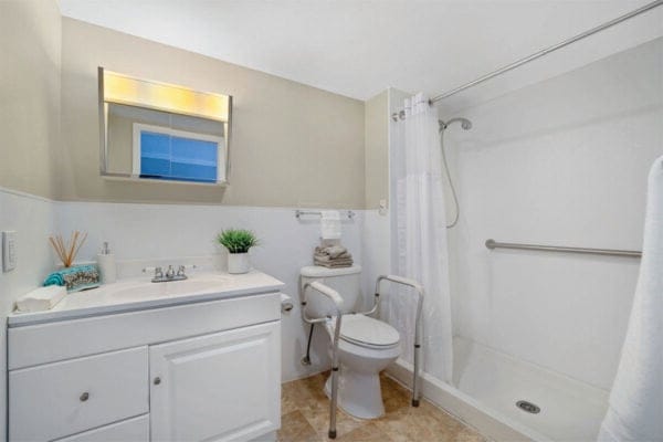 Cresthaven Senior Living