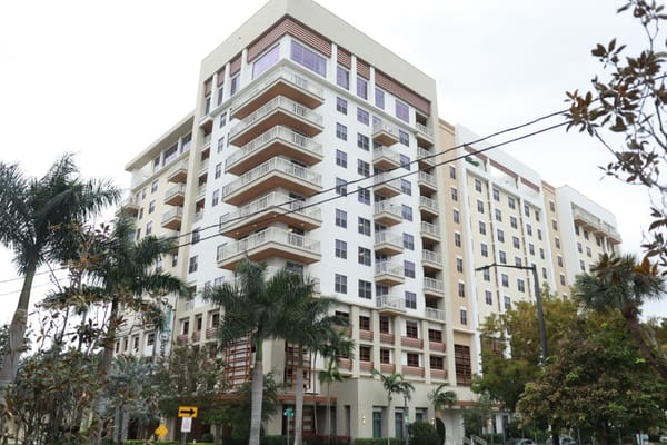 Exterior view of Belmont Village Senior Living Fort Lauderdale