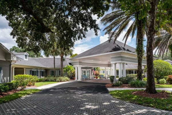 The Colonnade at Northdale