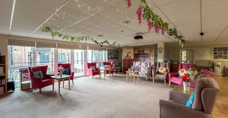 Quarry House Fishponds