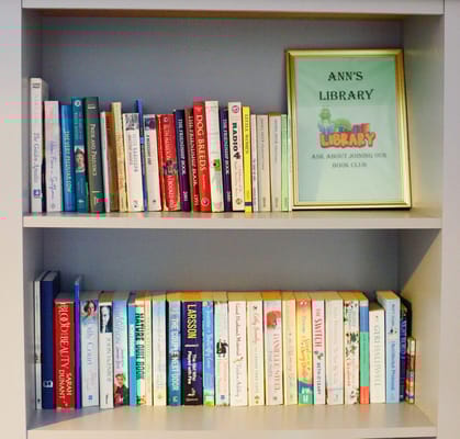 Bookshelves in a common area library