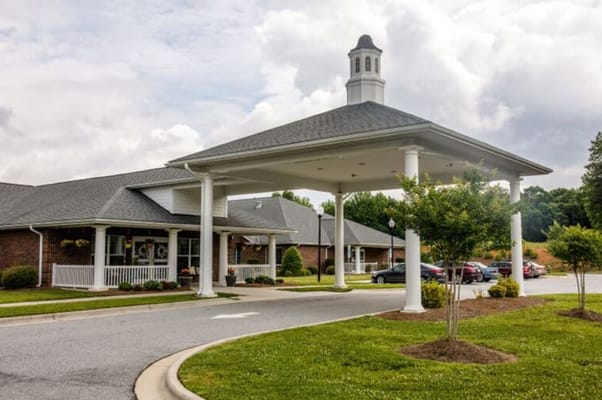 Exterior view of Ashton Health and Rehabilitation entrance