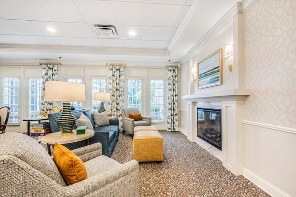 Bright and inviting common area with comfortable seating