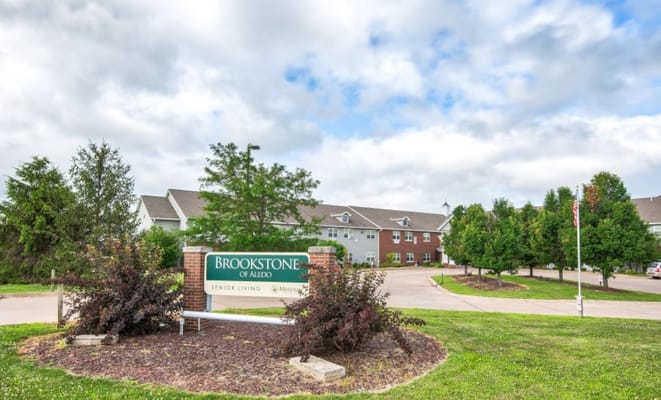 Entrance sign of Brookstone of Aledo senior living facility
